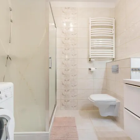 Apartament Miodowy Dom Kołobrzeg