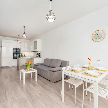Apartament Miodowy Dom Διαμέρισμα Kołobrzeg
